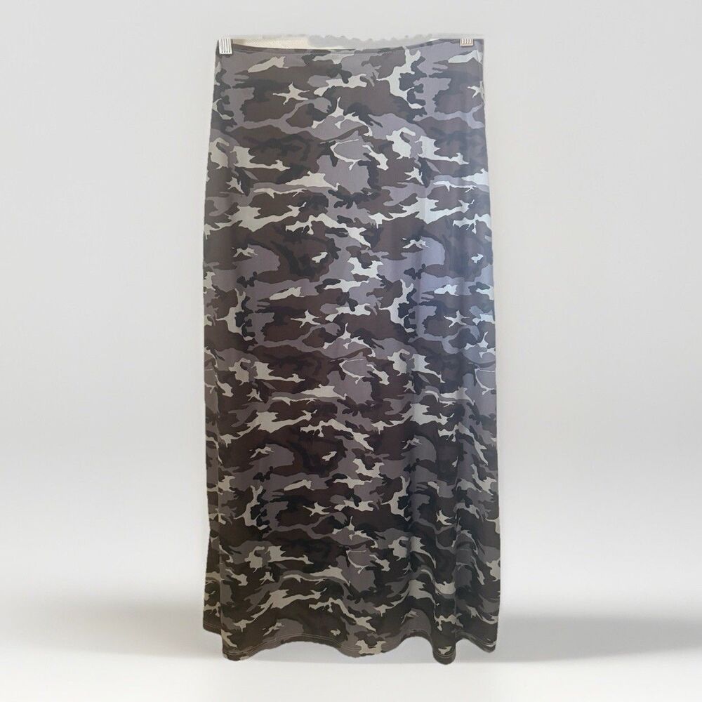 TCNY Camo Print Gray Maxi Skirt Long Beachy Boho Vacation Grunge EMO Women’s L